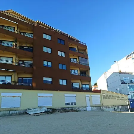 En Sobre La Playa Apartment Bueu