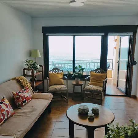 En Sobre La Playa Bueu